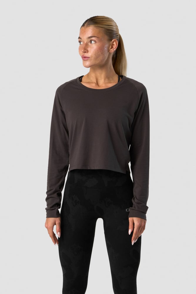 stride cropped long sleeve wmn charcoal