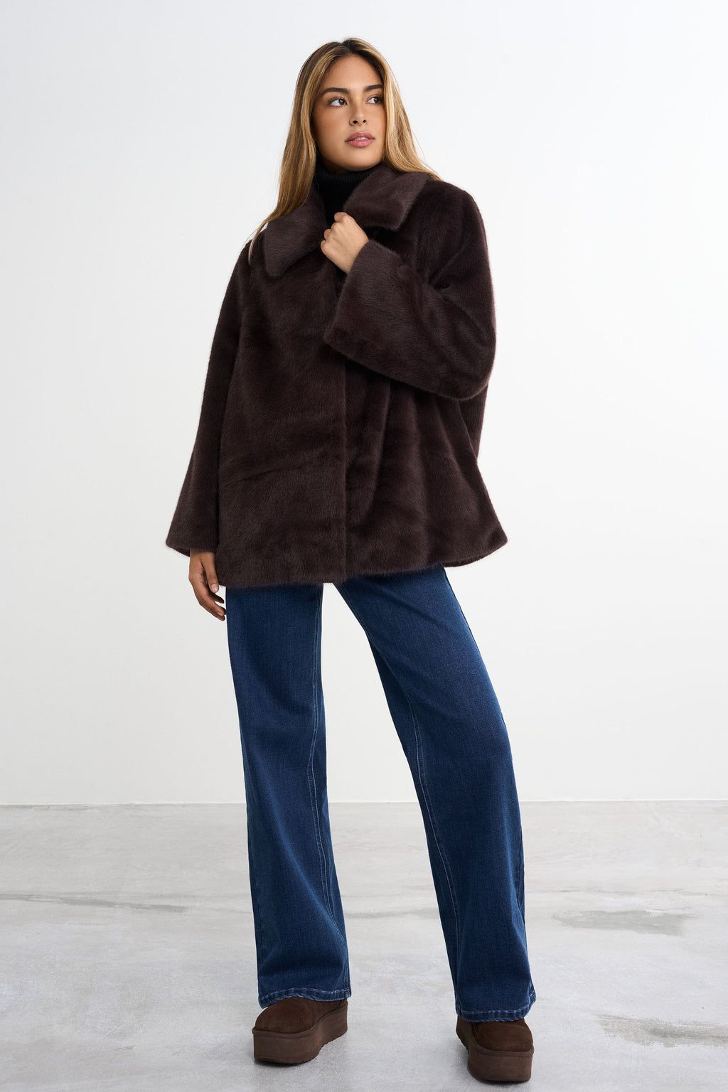 Courchevel Faux Fur -takki