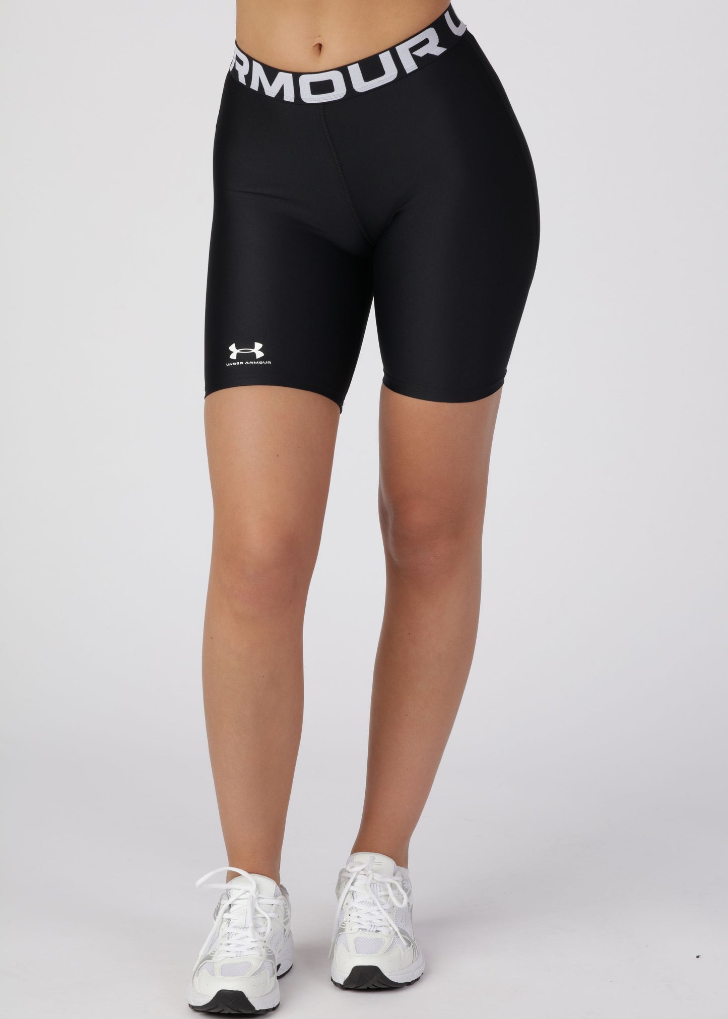 Under Armour Authentics 8in Shorts - Black - for kvinde - UNDER ARMOUR - Shorts