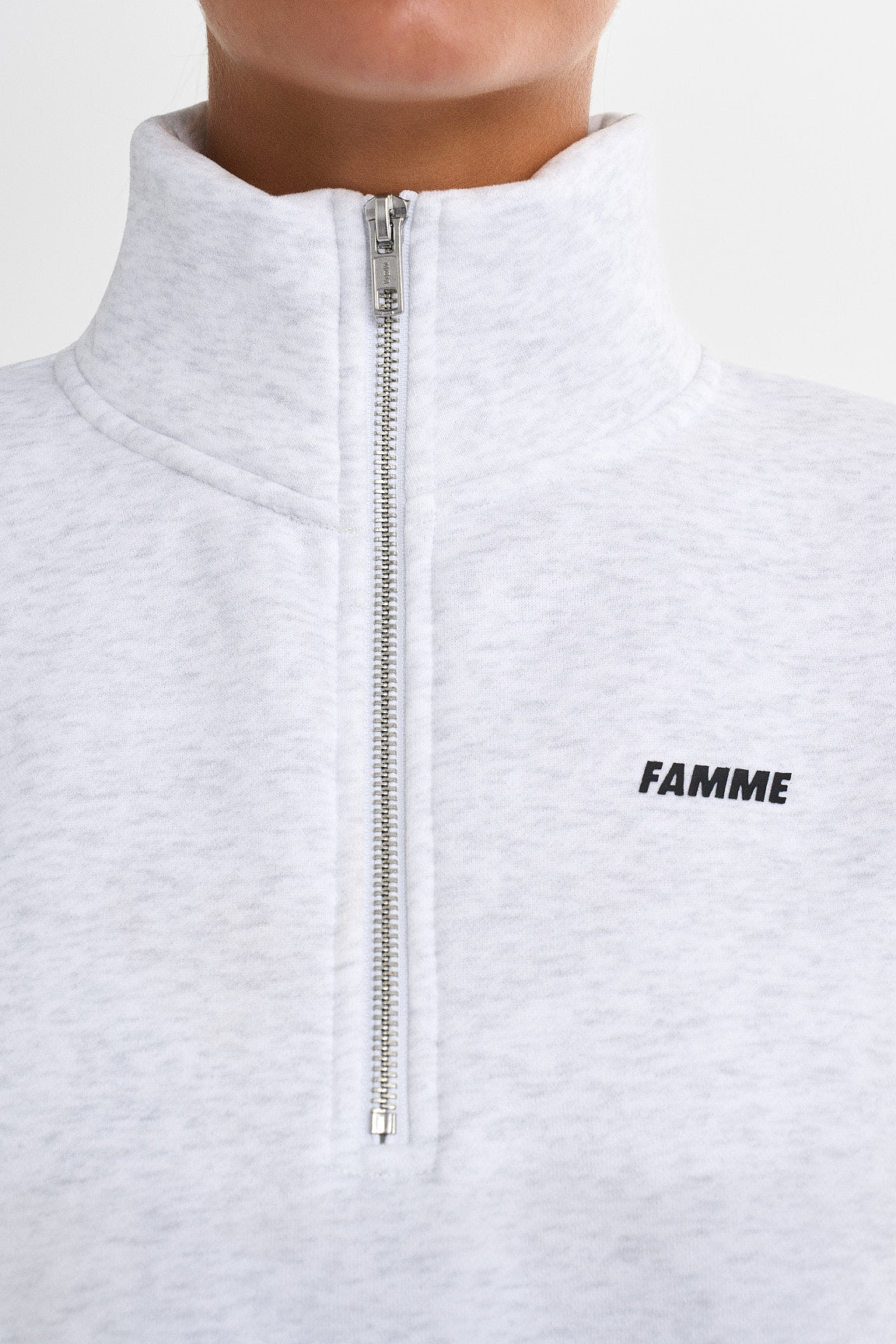 Tröja med halv dragkedja