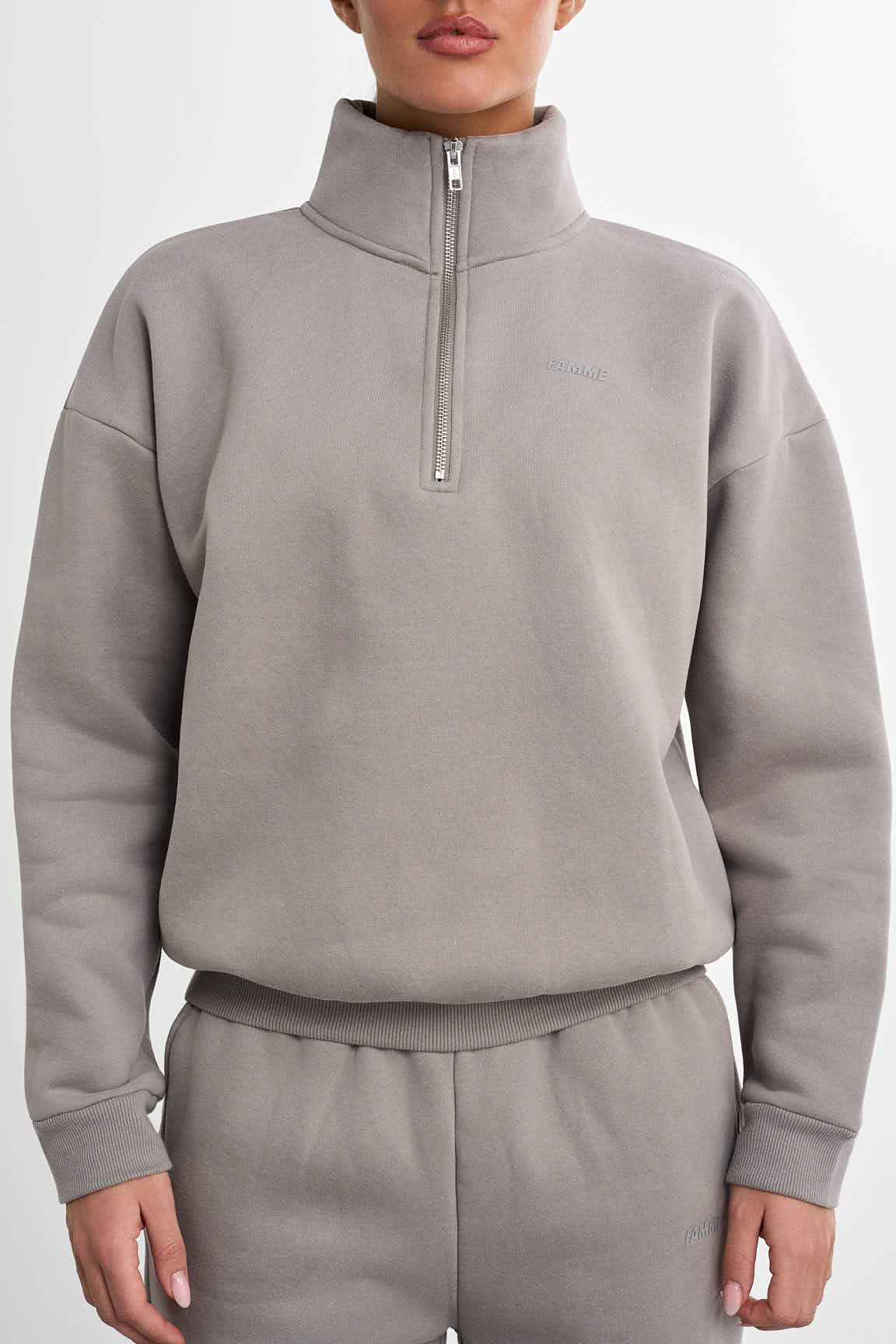 Tröja med halv dragkedja