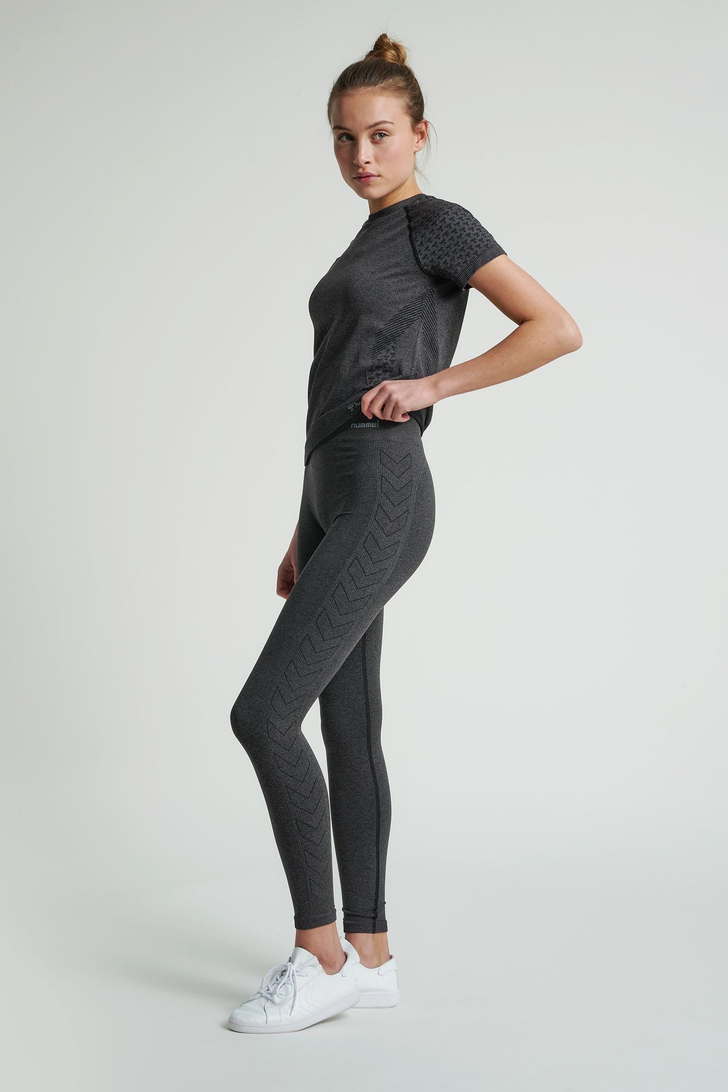 HUMMEL - Hmlci Seamless Mid Waist Tights - Black Melange