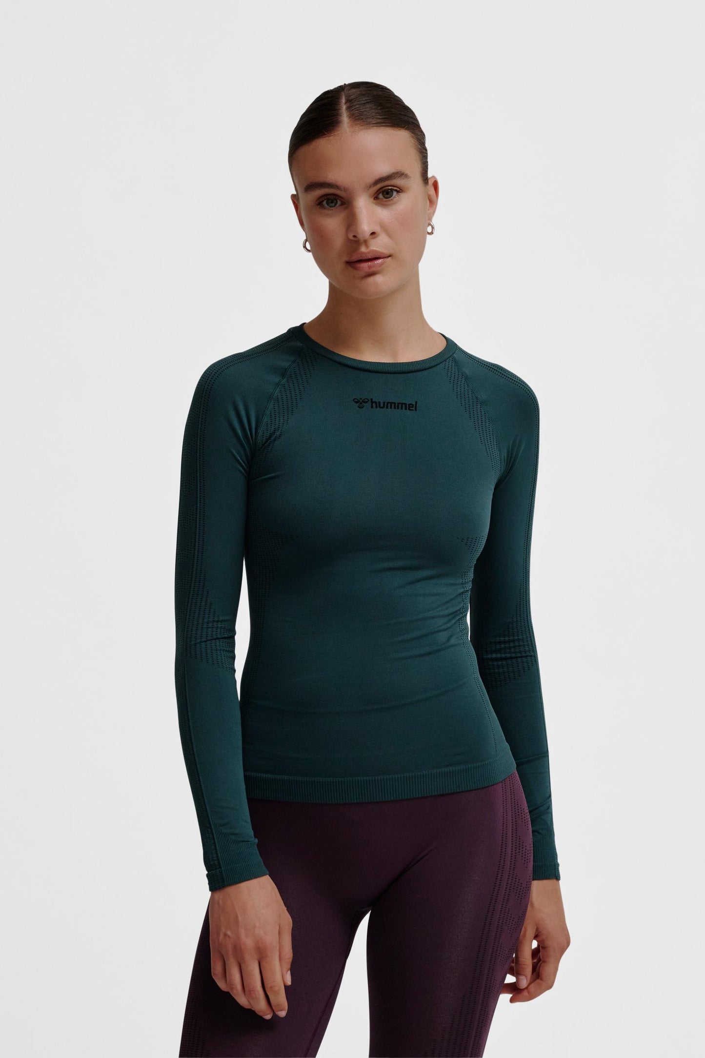 HUMMEL - Hmlmt Shaping Seamless T-shirt L/s - Green Gables