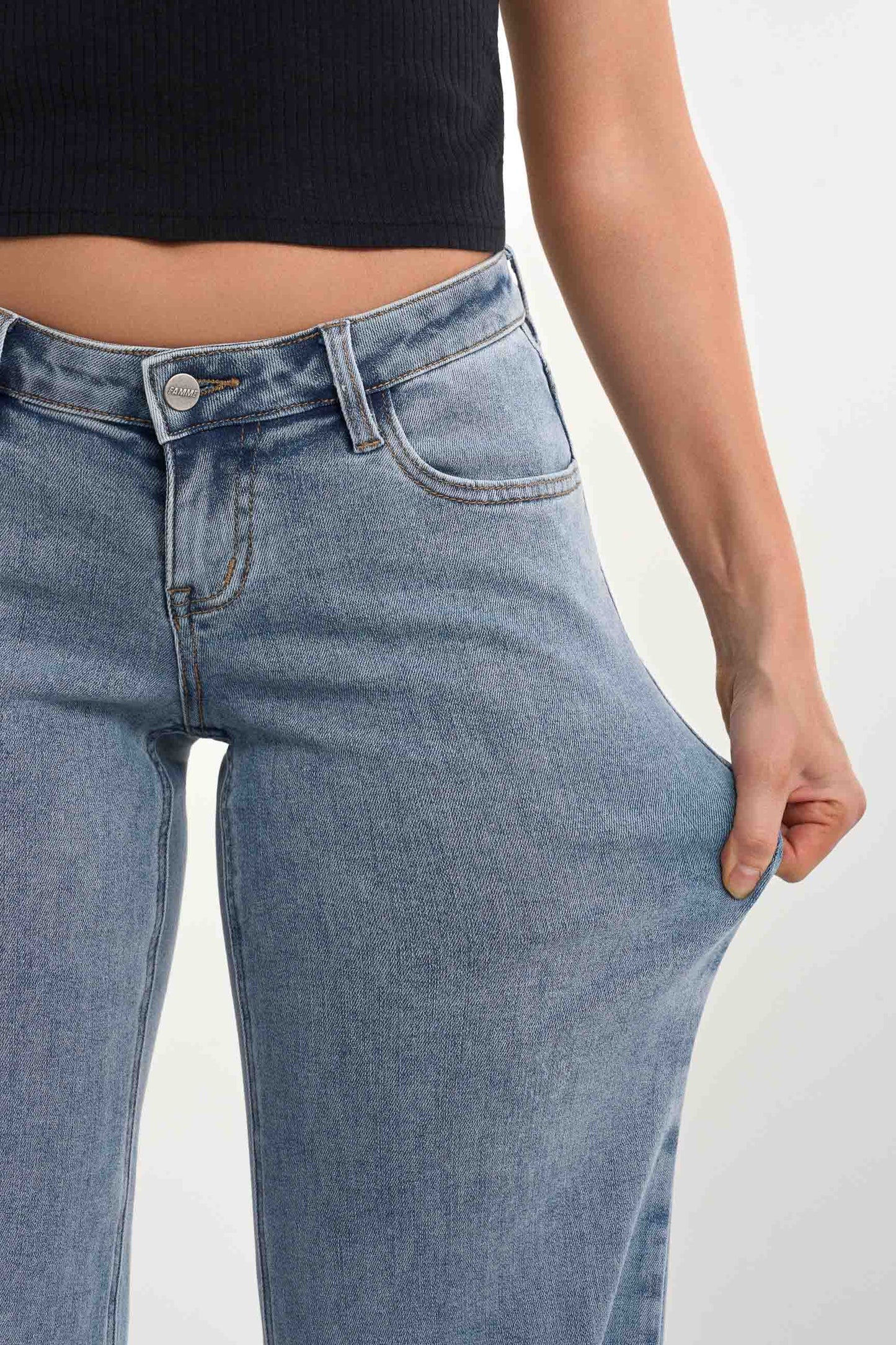 Matalavyötäröiset Baggy Jeans -farkut