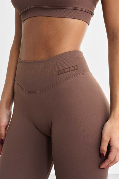 Sculpt flared-leggingsit