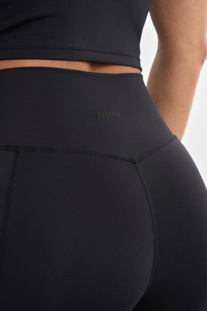 Signature flared-lahkeiset taskuleggingsit